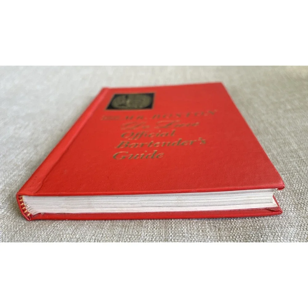 Old Mr. Boston DeLuxe Official Bartender's Guide 1967 Hardcover Book Vintage Red